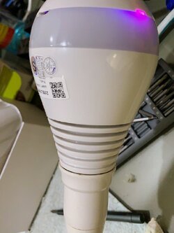 กล้องหลอดไฟ แอบถ่าย สอดแนม CCTV วงจรปิดออนไลน์ เกลียว E27 แถมเมม 32GB