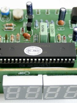 FK924 DIGITAL DC VOLT METER 0-1,000V