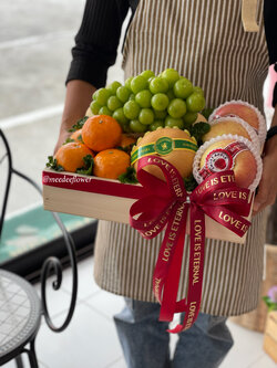 กระเช้าผลไม้delivery กระเช้าผลไม้แสดงความยินดี กระเช้าผลไม้เยี่ยมไข้ กระเช้าผลไม้ดอกไม้ กระเช้าผลไม้นอกนำเข้า กระเช้าผลไม้ premuim