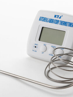 เครื่องวัดอุณหภูมิแบบดิจิตอล พร้อมโพรบสแตนเลส -50 องศา ถึง 300 องศา เซลเซียส