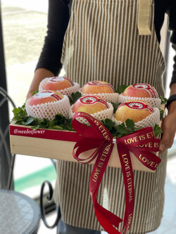 กระเช้าผลไม้delivery กระเช้าผลไม้แสดงความยินดี กระเช้าผลไม้เยี่ยมไข้ กระเช้าผลไม้ดอกไม้ กระเช้าผลไม้นอกนำเข้า กระเช้าผลไม้ premuim