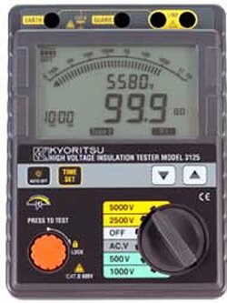 KYORITSU 3125 มีเร้นจ์การใช้งานกว้างตั้งแต่ 500V ถึง 5000V และสามารถวัดฉนวนได้ถึง 1000GΩ
