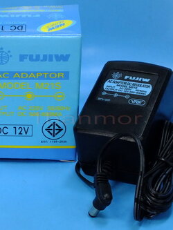 Adaptor Fujiw 12V +ใน -นอก 800mA มีเร๊กกูเลเตอร์ ให้ไฟธรรมดา