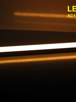 ชุดหลอดพร้อมราง (ถอดหลอดไม่ได้) IWC-SET-PVC-T8-9W แสงขาวและวอร์มไวท์