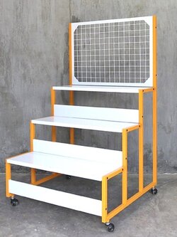 ชั้นขั้นบันได ชั้นวางของ