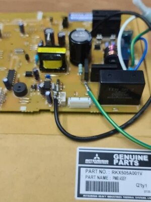 0000637 แผงวงจรแอร์ มิตซูบิชิ(ของแท้) เฮฟวี่ดิวตี้ Mitsubishi Heavy Duty แผงควบคุมแอร์ คอยล์เย็น PART No.RKX505A001V