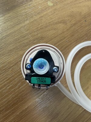 0000986 เพรสเชอร์ ซัมซุง ของแท้ รุ่น DN-S17 ป้ายเขียว