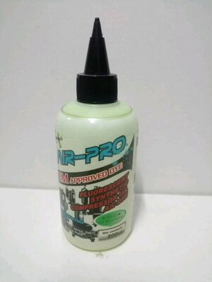 0000471 น้ำมัน คอมแอร์ ผสมสารเช็ครั่วเรืองแสง Air-Pro ใช้กับน้ำยาแอร์ R22/R410/R32 ขนาด 200 CC