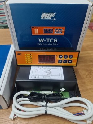 0000268 ชุด ควบคุมอุณหภูมิ รุ่น W-TC6 ยี่ห้อ WIP คอนโทรลตู้เย็น ตู้แช่ ตู้ชิล Chiller เทอร์โมดิจิตอล (ใหม่ล่าสุด)