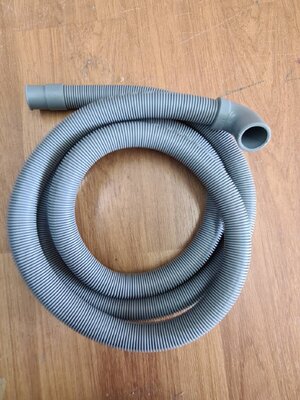 0000856 อะไหล่ อะไหล่เครื่องซักผ้า ท่อน้ำทิ้ง เครื่องซักผ้า 1300311 หัวงอ (ยาว 2 เมตร)