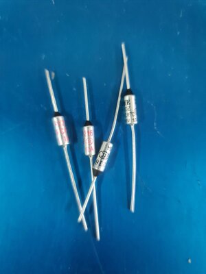 0000423 ฟิวส์ 216 C หม้อหุงข้าว แบบเชื่อม 216 องศา 10A 250V