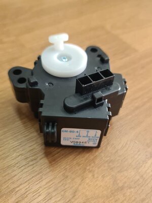 0000699 มอเตอร์เดรนน้ำทิ้ง TOSHIBA (โตชิบ้า) GM-80-4