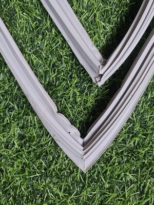 0000882 ขอบยาง ประตู ตู้เย็น แอลจี LG รุ่น GN-V292RPC (ขอบบน) ยางขอบประตูตู้เย็น ขอบยางประตู ตู้เย็น 2 ประตู