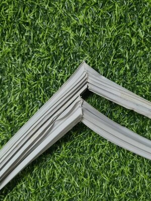 0000883 ขอบยาง ประตู ตู้เย็น แอลจี LG รุ่น GN-V292RPC (ขอบล่าง) ยางขอบประตูตู้เย็น ขอบยางประตู ตู้เย็น 2 ประตู