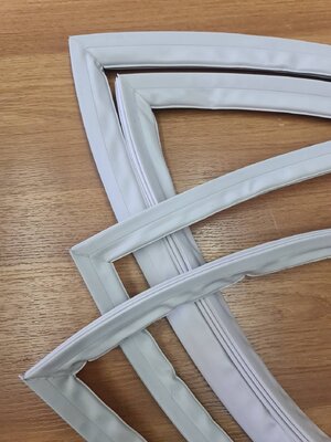 0000835 ขอบยาง ประตู ตู้เย็น Sharp ชาร์ป รุ่น SJ-FX79T-SL (ขอบล่าง) ยางขอบประตูตู้เย็น ขอบยางประตู ตู้เย็น 2 ประตู