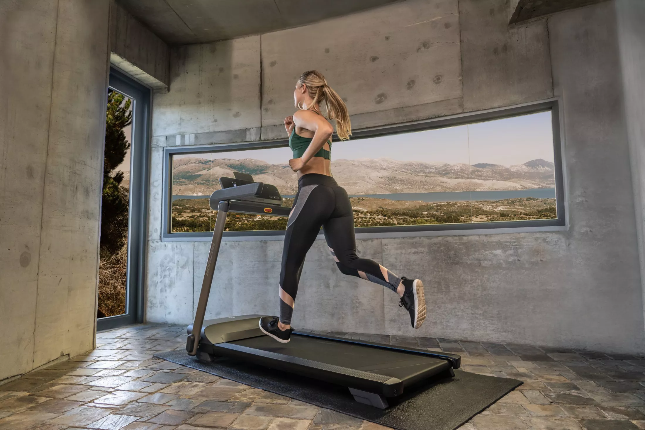 พร้อมส่ง* [ส่งฟรี !!] ลู่วิ่งฟิตเนส ลู่วิ่งไฟฟ้า ลู่เดิน Treadmill Horizon Evolve3.0ปรับชันไม่ได้